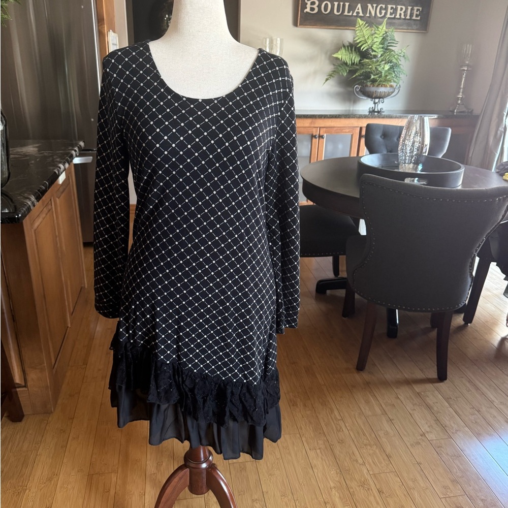 Elegant Black and White Checkered Dress
